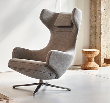 Bild: Lounge Chair Klassiker mit Ottoman