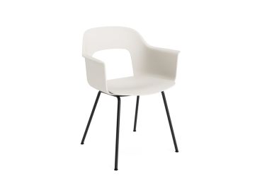 Der Layout Armchair 211 besticht durch sein modernes weißes Design mit einer geschwungenen Rückenlehne für ergonomischen Komfort und schwarzen Metallbeinen, die vor einem schlichten weißen Hintergrund stehen.