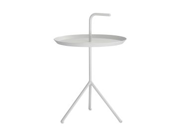 Minimalistischer runder Beistelltisch in Weiß mit drei Beinen und einem geschwungenen Griff, inspiriert von Thomas Bentzens ikonischem Design DLM Don't Leave Me (weiß).