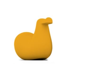 Mit Dodo, einer gelben, abstrakten Skulptur in Form einer Ente von Design-Vogel, die vor einem schlichten weißen Hintergrund steht, verleihen Sie jedem Kinderzimmer verspielten Charme.