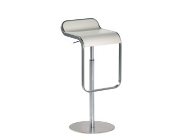 Der LEM weiß lackiert (H66-79 cm) second hand ist ein moderner Barhocker mit weißem, geschwungenem Sitz und silbernem Metallfuß, ideal für zeitgenössische Räume.