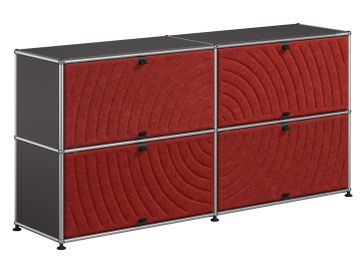 Anthrazit USM Haller Sideboard mit 4 Soft Panels - zwei Reihen strukturierter Paneele, die zeitlose Designklassiker-Eleganz mit moderner Funktionalität verbinden.