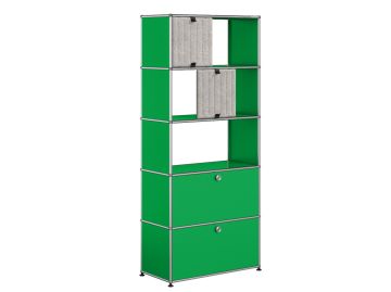 USM-Haller Regal mit 2 Soft Panel in USM grün-ein echter Designklassiker unter den modularen Regalsystemen, ideal für stilvolle Aufbewahrung und Organisation.