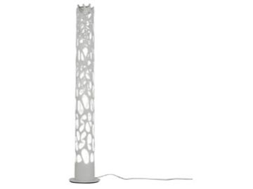 Die New Nature LED ist eine hohe, zylindrische Stehleuchte mit einem abstrakten, durchbrochenen Design, inspiriert von Ross Lovegrove, und einem sichtbaren Stromkabel am Boden.