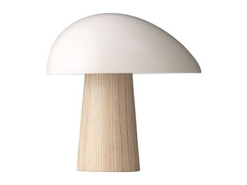 Die Night Owl Tischleuchte (Smoky white/ash) hat einen Holzsockel und einen weißen, kuppelförmigen Schirm, der dieser Fritz Hansen Designerlampe einen eleganten, modernen Pilz-Look verleiht.