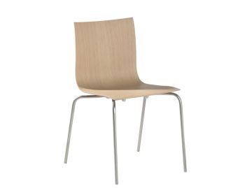 Ein moderner, stapelbarer, dünner S16 Second Hand (eiche gebleicht;Holz) Designerstuhl mit geschwungenem Holzsitz und Metallbeinen, abgebildet von vorne links-ideal für alle, die stilvolle Second Hand Stühle suchen.