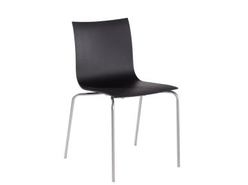 Der dünne S 16 Sekundenzeiger (schwarz gebeizt; Holz) ist ein schwarzer, moderner Stuhl mit geschwungener Sitzfläche und Rückenlehne aus Holz und vier schlanken, silbernen Metallbeinen - perfekt als stapelbarer Designerstuhl für stilvolle Räume.