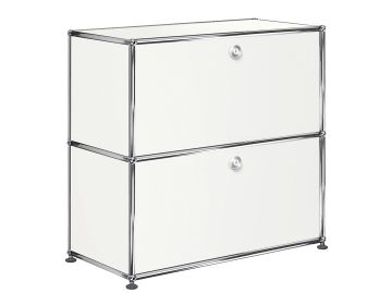 USM Haller Sideboard mit 2 Klappen in reinweiß , Schrägansicht