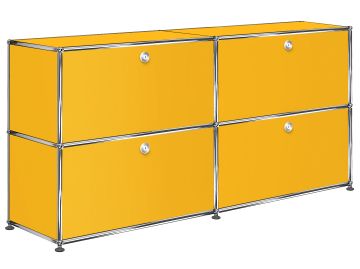 USM Haller Sideborad mit 4 Klappen in goldgelb , Schrägansicht