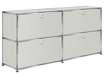 USM Haller Sideboard mit 4 Klappen in lichtgrau , Schrägansicht