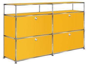 USM Haller Sideboard mit 4 Klappen und Aufbau in goldgelb: Modulares Metallmöbel mit verchromtem Rahmen und Ablage oben - ideal als stilvolles Sideboard für moderne Räume.