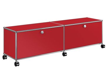 USM Haller TV-/Hi-FI möbel mit 2 Klappen und einem Zwischentablar in rubinrot , Schrägansicht