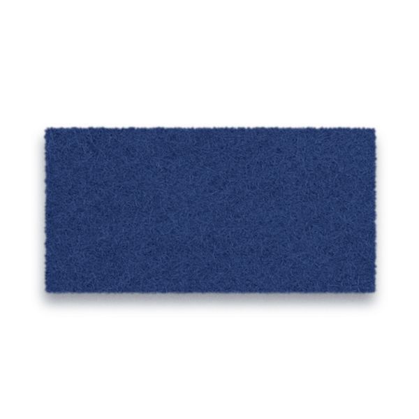 Rechteckige indigo strukturierte antirutsch Sitzauflage About A Stool auf weißem Hintergrund, die dem hochwertigen Filz ähnlicher Designer-Sitzauflagen ähnelt.