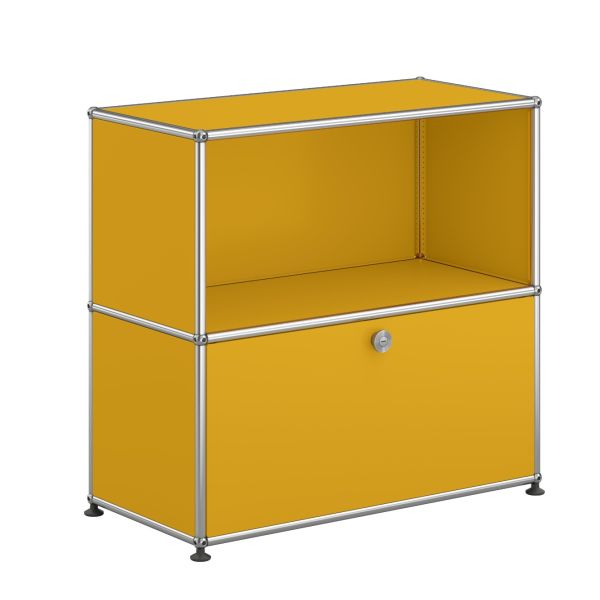 USM Haller Sideboard mit 1 Klapptür in goldgelb , Schrägansicht