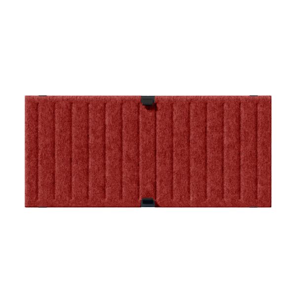 Rotes und orangefarbenes USM Haller Soft Panel 750x350 Duo mit vertikalen Linien und zentralen schwarzen Scharnieren; Teil eines modularen Möbelsystems mit markanten Textilpaneelen.