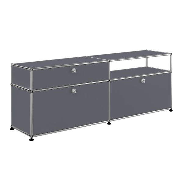 USM Haller Lowboard mit 2 Klappen und 1 Schublade in Anthrazitgrau mit offenem Fach, Metallgestell und kurzen schwarzen Beinen.