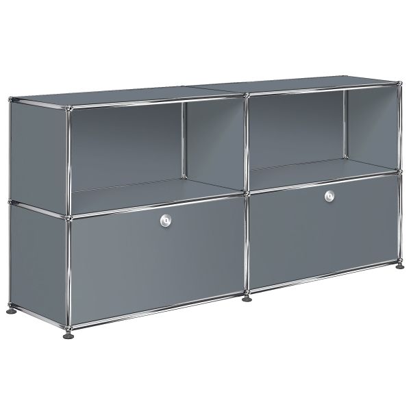 USM Haller Sideboard mit 2 Klappen und zwei offenen Fächern oben in mittelgrau , Schrägansicht