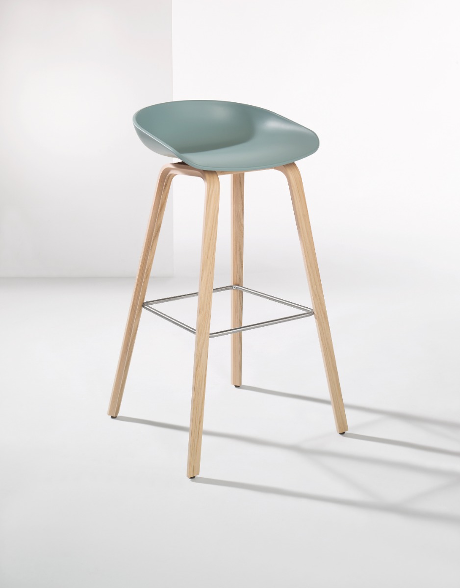 Barhocker About a Stool von Hay in Dusty Blue